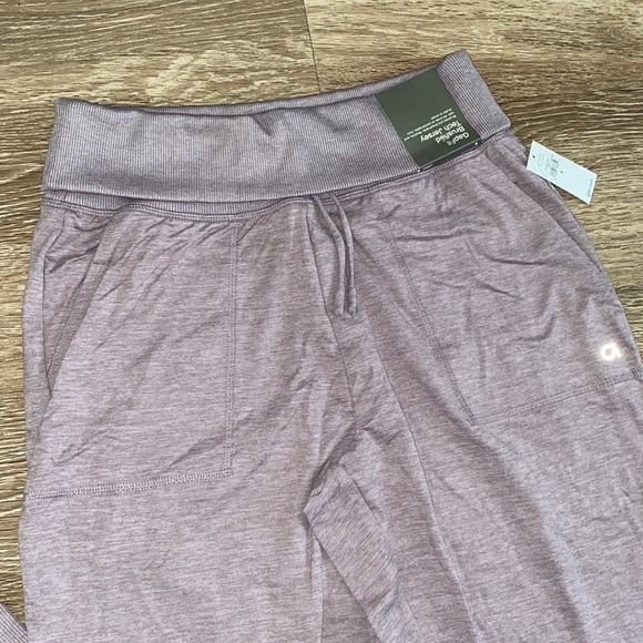 NWT GapFit High Rise Jersey Soft Joggers, Mauve Pink - Picture 3 of 5